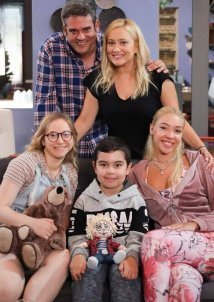 Η Φαμίλια (2020)